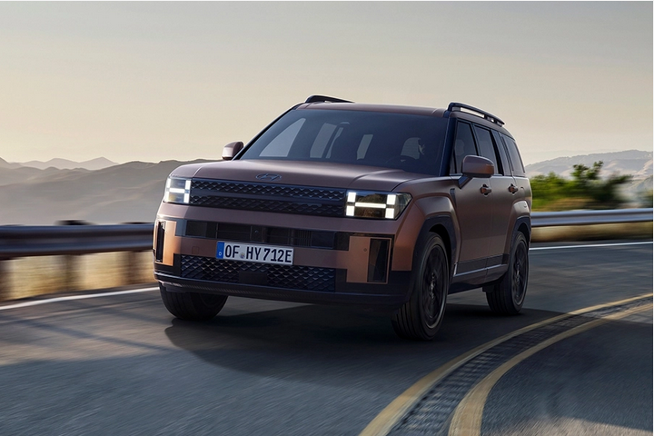 Hyundai Santa Fe Front