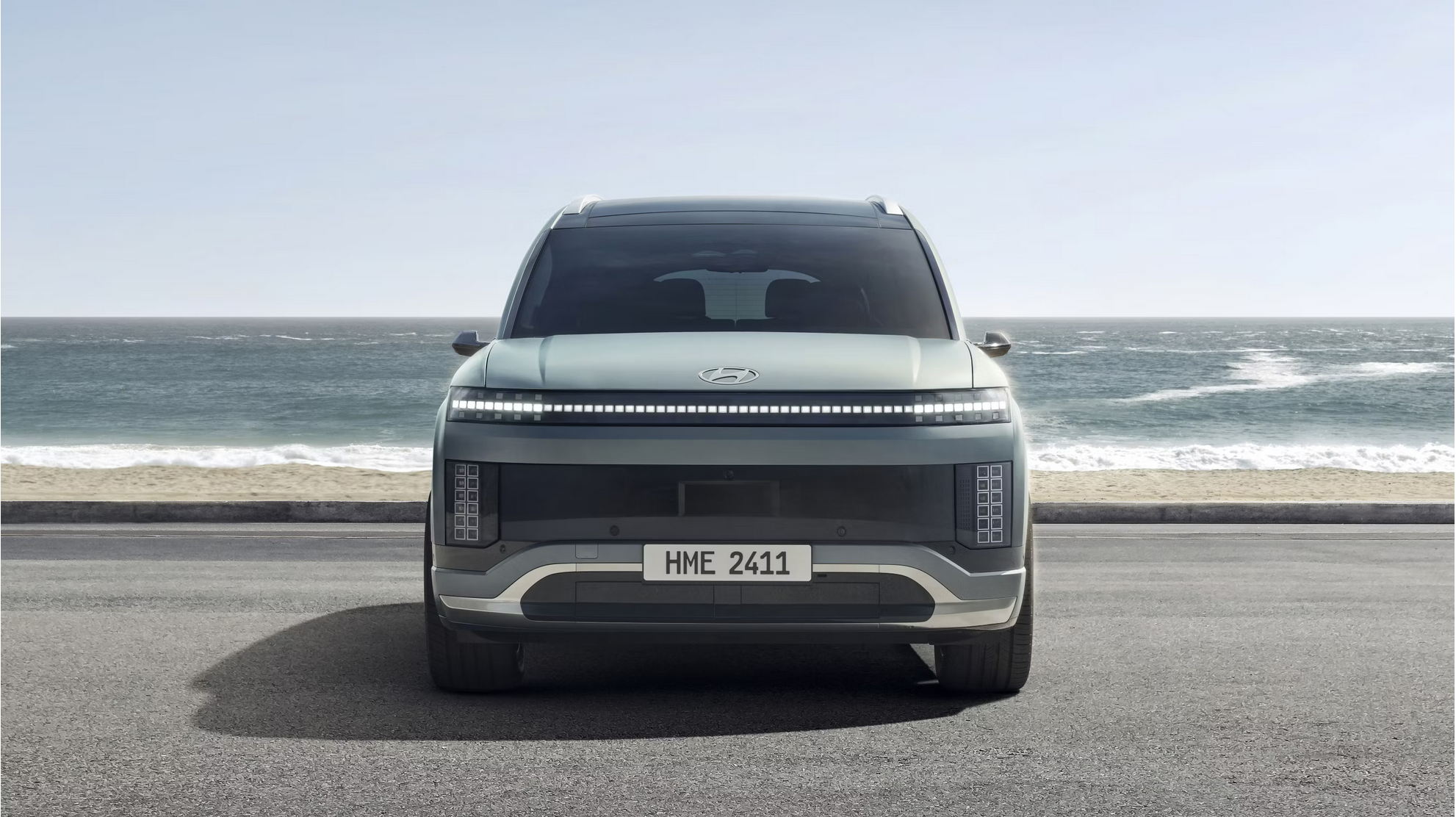 Hyundai Ioniq 9 Front